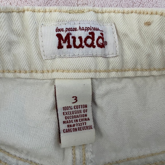 Denim shorts - Picture 5 of 6